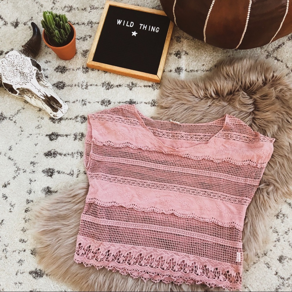 Crochet pink top boho chic short sleeve trendy